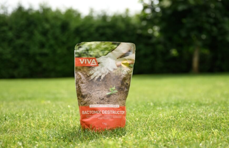 BACTOMIX DESTRUCTOR 1 kg pakuotė ant vejos